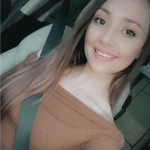 Meet your Posher, Lisa